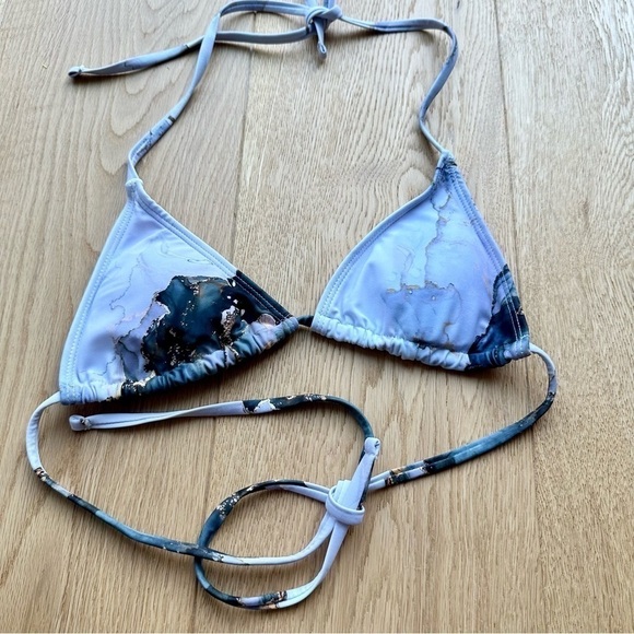 NEW SHEIN WATER COLOUR MARBLE TRIANGLE BIKINI TOP - S - Picture 2 of 8